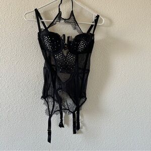 Victoria’s Secret Women’s Lace Halter Neck Corset Garter 36D Black Sexy Feminine